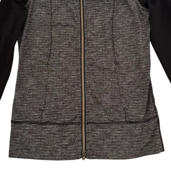 Lululemon Daily Yoga Jacket Coco Pique‎ Zip-Up Jacket, Black/Black, Size 6 - Picture 11 of 15